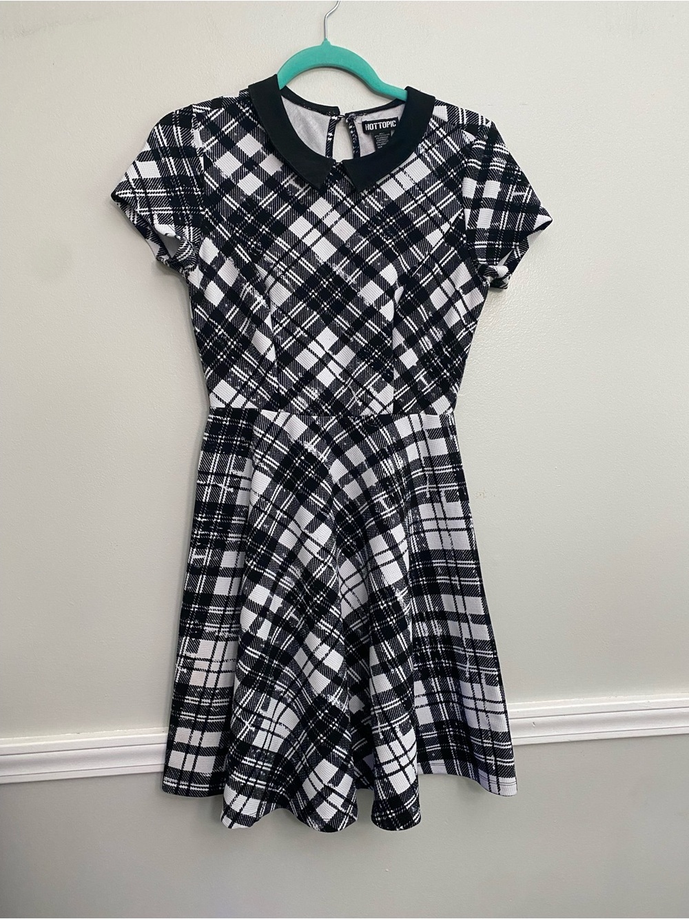 Women’s Hot Topic Black and White Plaid Dress - S